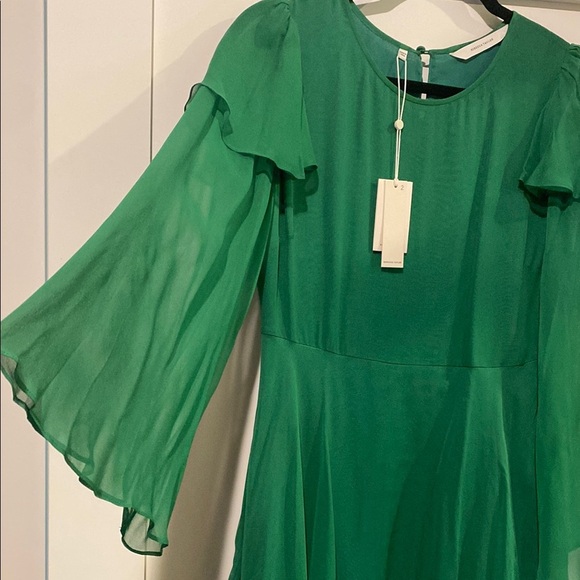 Chic Green Silk Dress, size 2, Rebecca Taylor - Picture 3 of 7